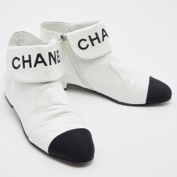Chanel White/Black Patent Leather and Fabric Cap Toe Ankle Length Bots Size 39