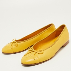 Pre Owned Chanel Yellow Leather CC Bow Ballet Flats Size 36.5