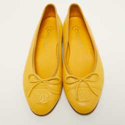 Pre Owned Chanel Yellow Leather CC Bow Ballet Flats Size 36.5