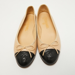 Pre Owned Chanel Beige/Black Leather CC Ballet Flats Size 36.5