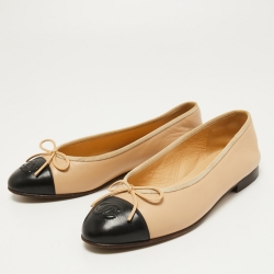 Pre Owned Chanel Beige/Black Leather CC Ballet Flats Size 36.5
