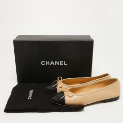Pre Owned Chanel Beige/Black Leather CC Ballet Flats Size 36.5