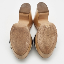 Pre Owned Chanel Cream/Blue Patent Leather CC Wooden Platform Clogs Sandals Size 37