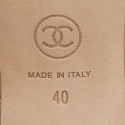 Pre Owned Chanel Beige Leather CC Turnlock Open Toe Sandals Size 40