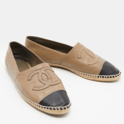 Chanel Beige/Black CC Cap Toe Espadrille Flats Size 39
