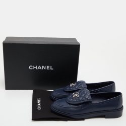Pre Owned Chanel Blue Quilted Leather CC Turnlock Loafers Size 38