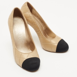 Pre Owned Chanel Beige/Black Leather Interlocking CC Logo Pumps Size 37