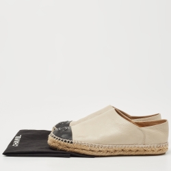 Pre Owned Chanel Cream/Black Leather CC Cap Toe Espadrille Flats Size 37