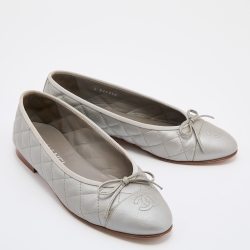 Pre Owned Chanel Grey Quilted Caviar Leather CC Cap Toe Bow Ballet Flats Size 38.5