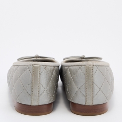 Pre Owned Chanel Grey Quilted Caviar Leather CC Cap Toe Bow Ballet Flats Size 38.5