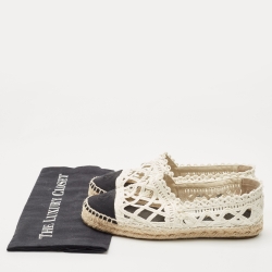 Pre Owned Chanel White/Back Knit Fabric and Canvas Interlocking CC Logo Espadrilles Size 39