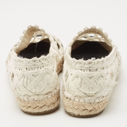 Pre Owned Chanel White/Back Knit Fabric and Canvas Interlocking CC Logo Espadrilles Size 39