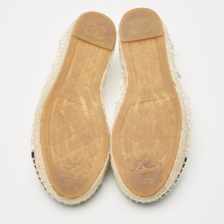Pre Owned Chanel White/Back Knit Fabric and Canvas Interlocking CC Logo Espadrilles Size 39