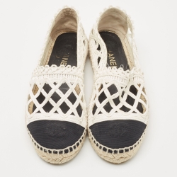 Pre Owned Chanel White/Back Knit Fabric and Canvas Interlocking CC Logo Espadrilles Size 39