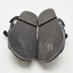مملوكة مسبقًا Chanel Blue/Black Denim CC Dad Sandals Size 37