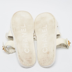 Pre Owned Chanel White Fabric Quilted CC Logo Strappy Flat Sandals Size 40