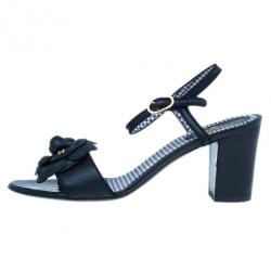 مملوكة مسبقًا صندل شانيل جلد كاميلا أسود مقاس 39