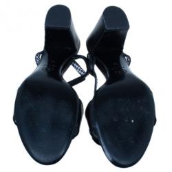 مملوكة مسبقًا صندل شانيل جلد كاميلا أسود مقاس 39