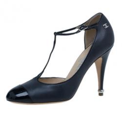 مملوكة مسبقًا حذاء شانيل CC سير حرف T جلد أسود مقاس 39