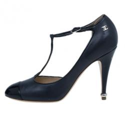 مملوكة مسبقًا حذاء شانيل CC سير حرف T جلد أسود مقاس 39