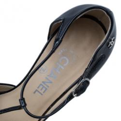 مملوكة مسبقًا حذاء شانيل CC سير حرف T جلد أسود مقاس 39