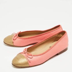 Pre Owned Chanel Pink/Gold Leather CC Ballet Flats Size 36