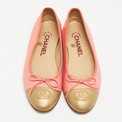 Pre Owned Chanel Pink/Gold Leather CC Ballet Flats Size 36