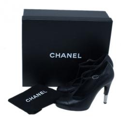 Pre Owned Chanel Black Leather CC T Strap Pumps Size 37.5