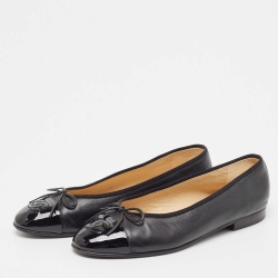 Chanel Black Leather CC Cap Toe Ballet Flats Size 37