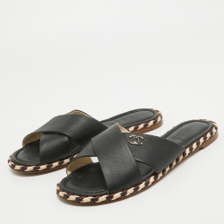 مملوكة مسبقًا Chanel Black Leather CC Braided Slide Flats Size 38