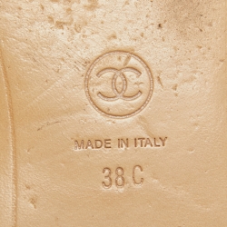 مملوكة مسبقًا Chanel Black Leather CC Braided Slide Flats Size 38