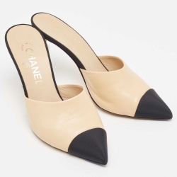 Pre Owned Chanel Beige/Black Leather and Fabric CC Faux Pearl Heel Mules Size 36.5