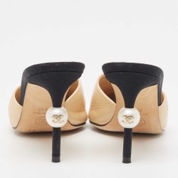 Pre Owned Chanel Beige/Black Leather and Fabric CC Faux Pearl Heel Mules Size 36.5
