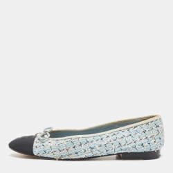 Pre Owned Chanel Blue/Black Canvas and Lurex Fabric CC Ballet Flats Size 38.5