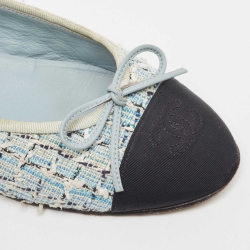 Pre Owned Chanel Blue/Black Canvas and Lurex Fabric CC Ballet Flats Size 38.5
