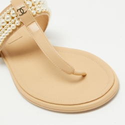 Chanel Beige Leather Faux Pearl Embellished CC Thong Slingback Flat Sandals Size 37.5