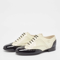 Chanel Black/White Patent Interlocking Logo Oxfords Size 38.5