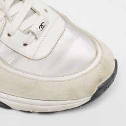 مملوكة مسبقًا Chanel Multicolor Suede and Leather CC Low Top Sneakers Size 39