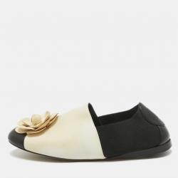 Pre Owned Chanel Two Tone Leather And Elastic Cap Toe Camellia Flower Ballet Flats Size 39
