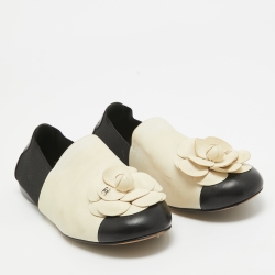 Pre Owned Chanel Two Tone Leather And Elastic Cap Toe Camellia Flower Ballet Flats Size 39