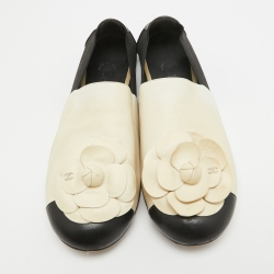 Pre Owned Chanel Two Tone Leather And Elastic Cap Toe Camellia Flower Ballet Flats Size 39