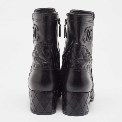 Pre Owned Chanel Black Quilted Leather and Patent Cap Toe CC Ankle Booties Size 38.5