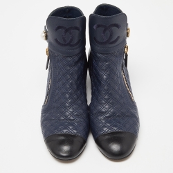 Pre Owned Chanel Blue/Black Quilted Leather Pearl Embellished Ankle Booties Size 38
