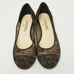 Pre Owned Chanel Black Lace and Suede Pearl Embellished CC Ballet Flats Size 38