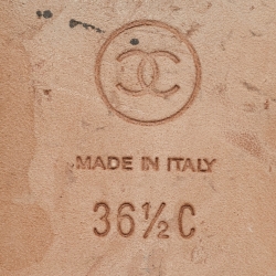 مملوكة مسبقًا Chanel Beige/Black Leather and Canvas Cap Toe Slingback Flat Sandals Size 36.5