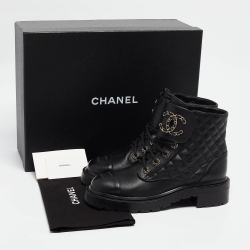 Chanel Black Quilted Leather CC Cap Toe Chain Link Logo Combat Boots Size 39