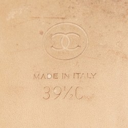 مملوكة مسبقًا Chanel Gold/Black Texture Suede Flat Slides Size 39.5