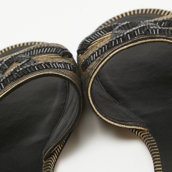 مملوكة مسبقًا Chanel Gold/Black Texture Suede Flat Slides Size 39.5