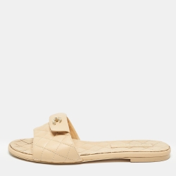 مملوكة مسبقًا Chanel Beige Leather CC Turnlock Flat Slide Size 40