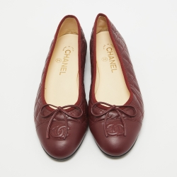 Pre Owned Chanel Burgundy Leather CC Ballet Flats Size 37